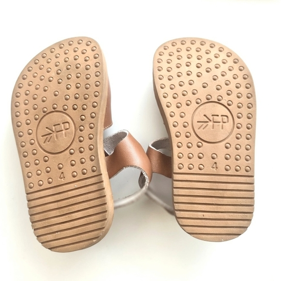 Freshly Picked Kids Brown Sandals - Picture 3 of 4